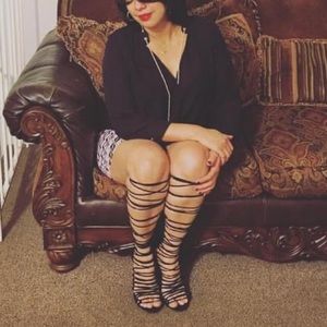 Will Diva , color black Size 7 1/2